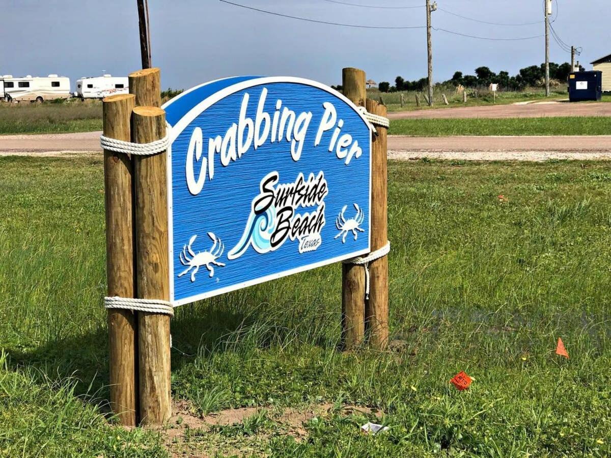 Fun In The Sun! Cozy Beach Pad, Gulf Views And Easy Access To The Sand! Surfside Beach Exteriör bild