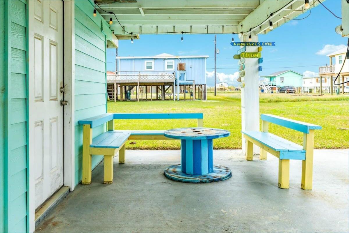 Fun In The Sun! Cozy Beach Pad, Gulf Views And Easy Access To The Sand! Surfside Beach Exteriör bild