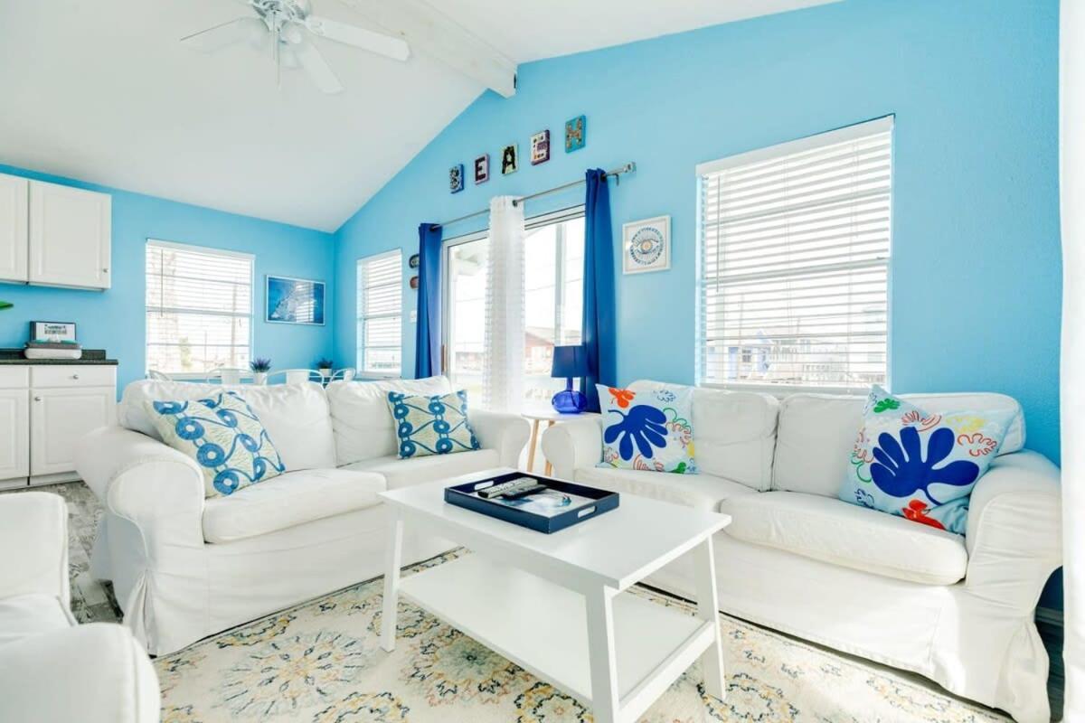 Fun In The Sun! Cozy Beach Pad, Gulf Views And Easy Access To The Sand! Surfside Beach Exteriör bild