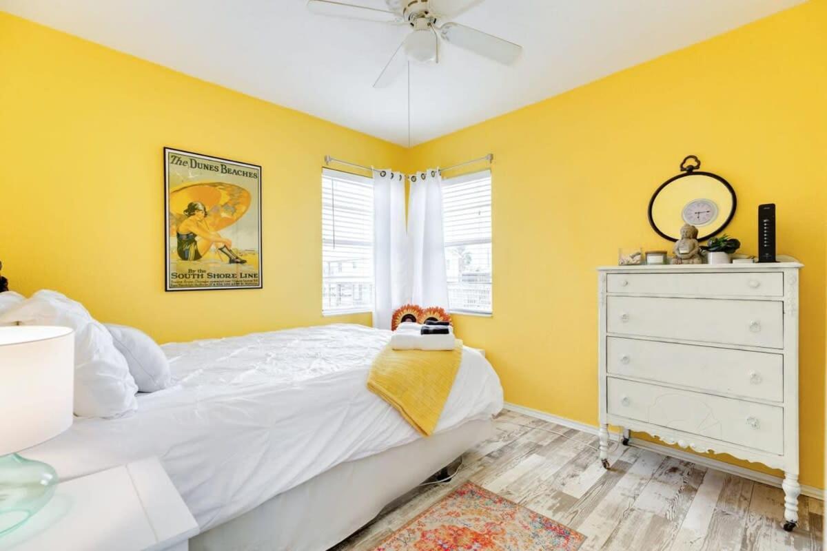 Fun In The Sun! Cozy Beach Pad, Gulf Views And Easy Access To The Sand! Surfside Beach Exteriör bild