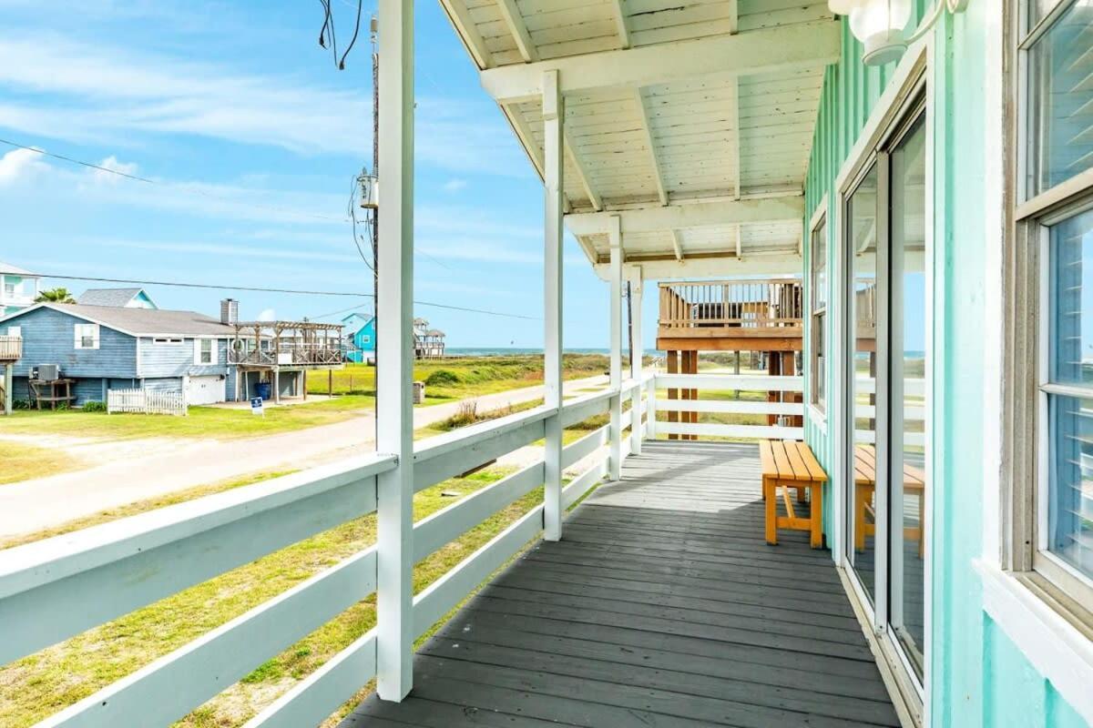 Fun In The Sun! Cozy Beach Pad, Gulf Views And Easy Access To The Sand! Surfside Beach Exteriör bild
