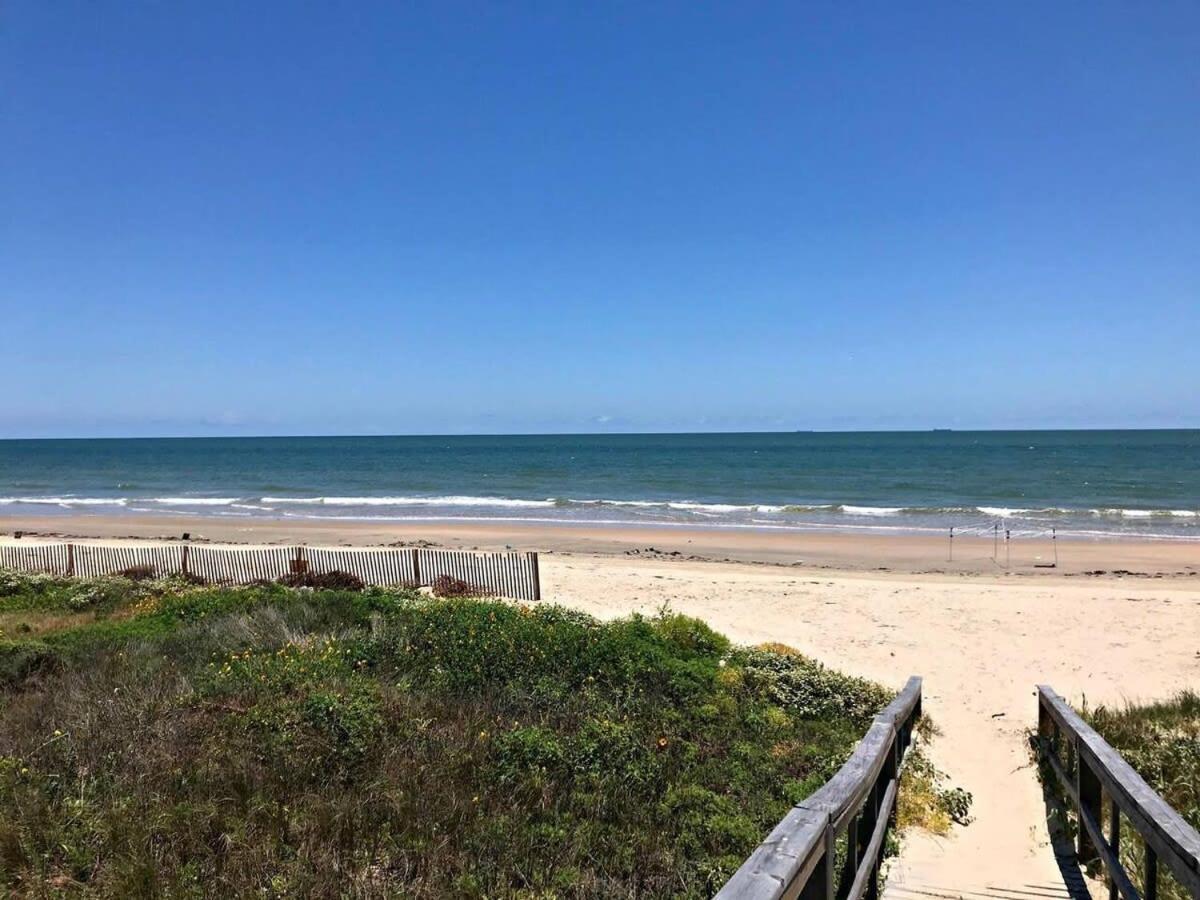 Fun In The Sun! Cozy Beach Pad, Gulf Views And Easy Access To The Sand! Surfside Beach Exteriör bild